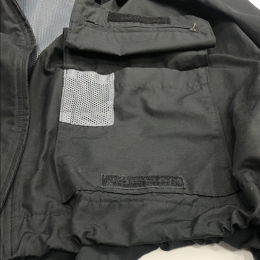 ⛹️♂️Jordan Men's Black Windbreaker Jacket - Picture 12 of 14